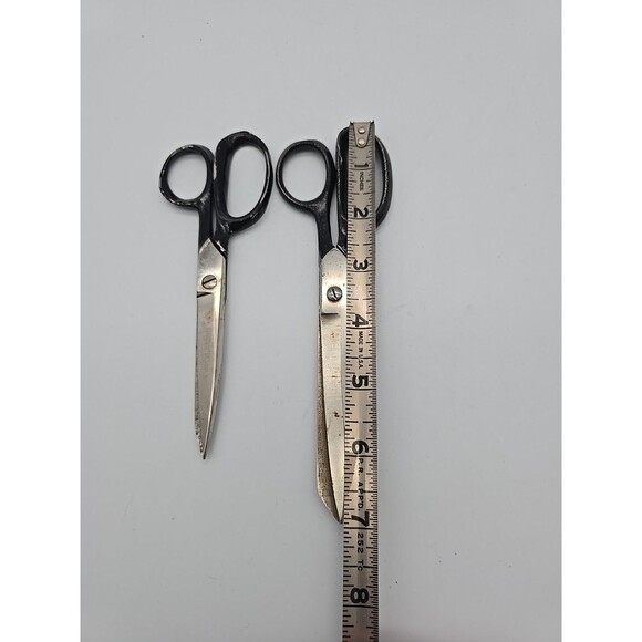 Vintage Black Metal Handle Scissors 6" Claus & 7" Unbranded Cuts Nicely - Picture 5 of 6